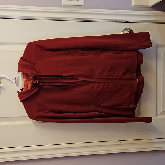 🕸️Lululemon Take Ten Hoodie in Rosewood - Picture 7 of 16